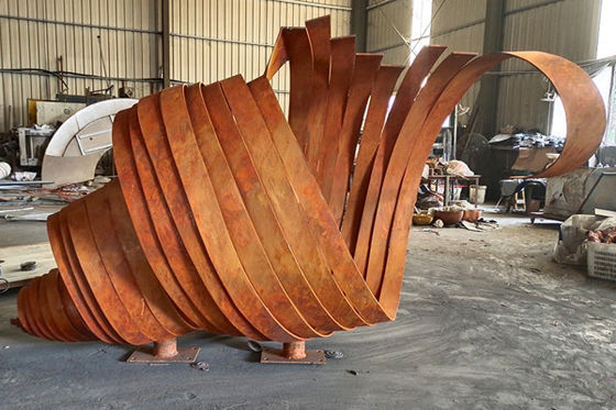 Harga yang bagus Patung Baja Corten Luar Ruangan Besar Ornamen Taman Logam Panjang 2,7m on line