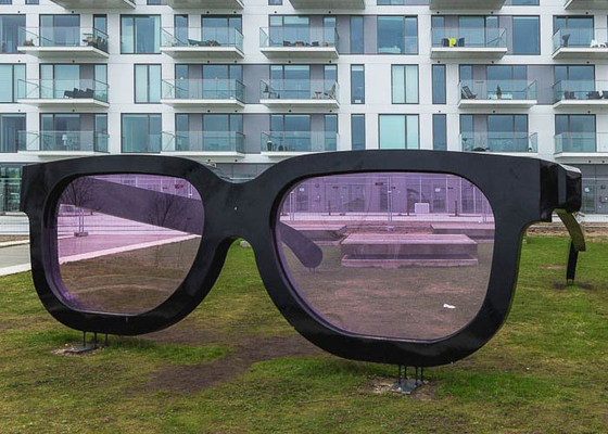 Harga yang bagus Publik Ukuran Besar Lukisan Patung Logam Seni Kacamata Baja Tidak Berlemak Patung on line