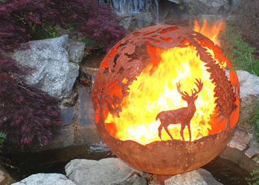 Harga yang bagus Stabilitas korosi Corten Steel Sphere Fire Pit Deer Untuk Dekorasi Taman on line