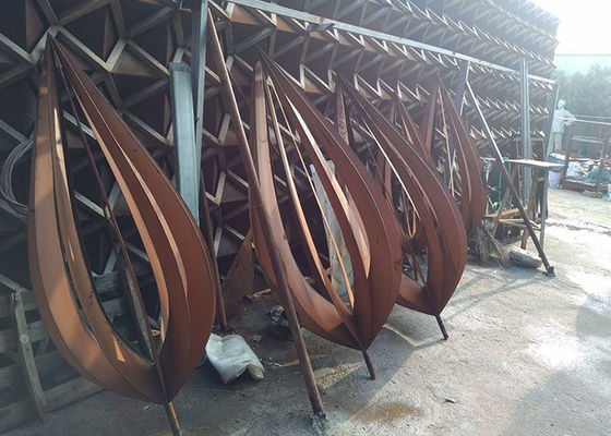 Harga yang bagus Rusty Art Decorative Metal Outdoor Sculpture Berbagai Ukuran / Finishes on line