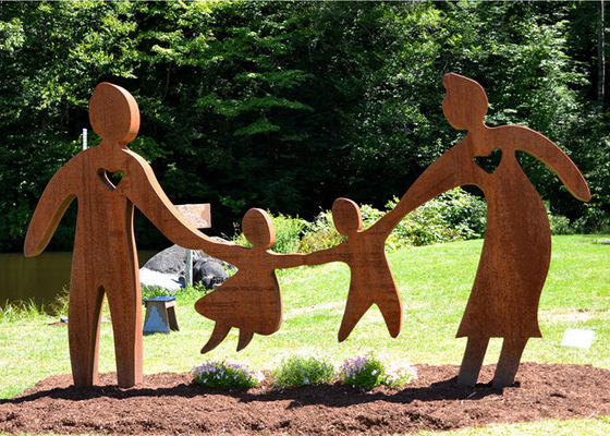 Harga yang bagus Garden Art Decor Corten Steel Sculpture Keluarga Orangtua dan Anak-Anak Bermain on line
