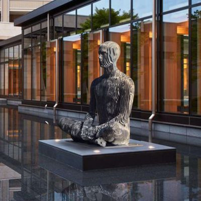 Harga yang bagus Patung Sosok Abstrak Stainless Steel Modern Ukuran Sebenarnya yang Menghilang on line