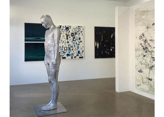 Harga yang bagus Ukuran Hidup Matt Finish Standing Man Patung Stainless Steel Ss Sculpture on line