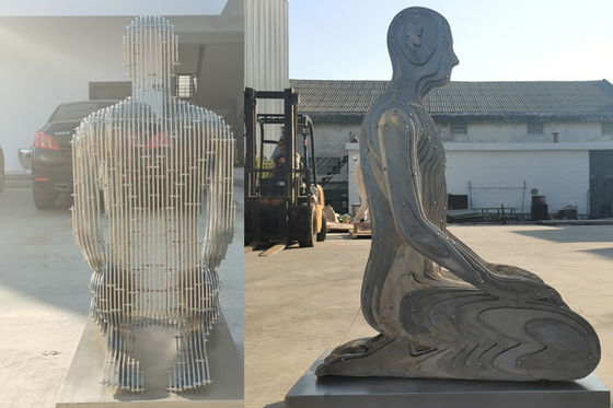 Harga yang bagus Patung Manusia Berlutut Stainless Steel 316 Modern on line