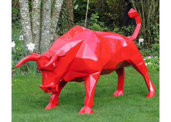Harga yang bagus Red Bull Animal Outdoor Fiberglass Patung Ukuran Hidup Desain 3D Untuk Dekorasi on line