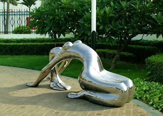 Modern Garden Metal Art Wanita Bangku Sculpture Stainless Steel dipoles