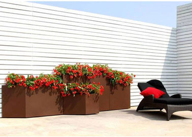 Harga yang bagus Desain Modern Persegi Panjang Berkarat Penanam Baja Corten Anti Korosi Klasik on line