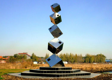 Harga yang bagus Logam Patung Taman Besar Yang Dipoles, Menara Seni Patung Stainless Steel Cube on line