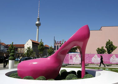 Harga yang bagus Pink Heels Patung Stainless Steel Seni Painted Patung Perkotaan Tahan Korosi on line