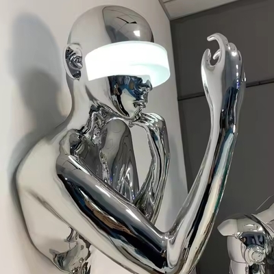 Lampu Dinding Patung Kreatif Modern untuk Lobi Hotel Aula Pameran LED Wanita Ornamen Baja Tahan Karat