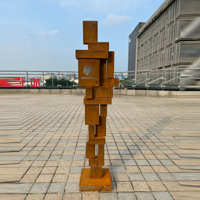 Harga yang bagus 100cm Tinggi Taman Luar Corten Tokoh Baja Patung Seni Geometri on line