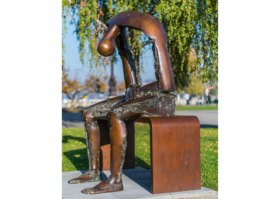 Harga yang bagus Ukuran Hidup Casting Bronze Man Duduk Di Bangku Patung on line